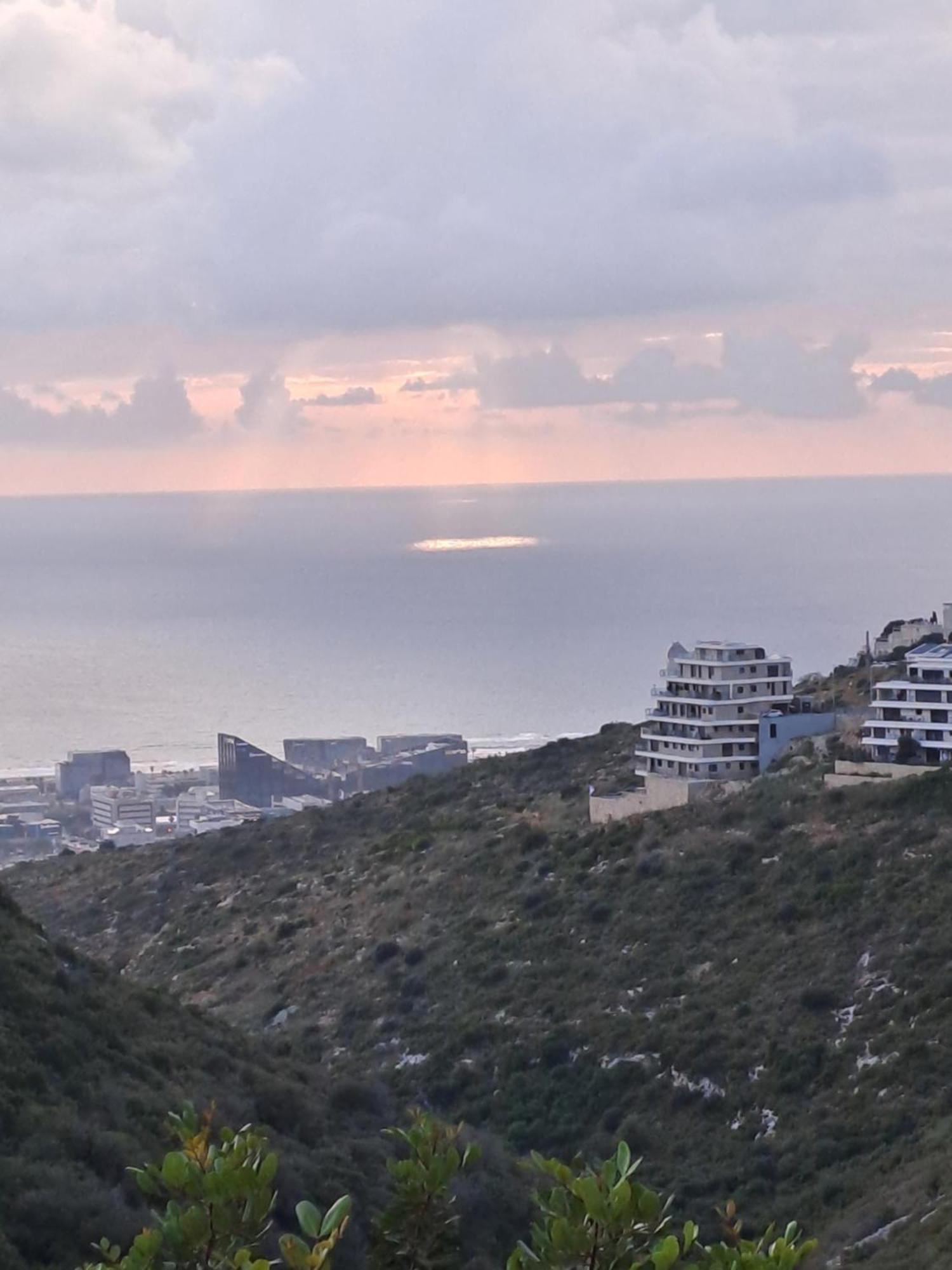 Sea View Carmel Mountain University Haifa Exterior photo